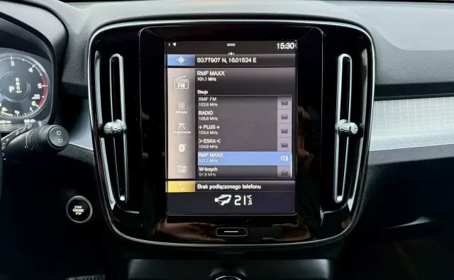 VOLVO XC 40 D3 AWD Momentum Pro