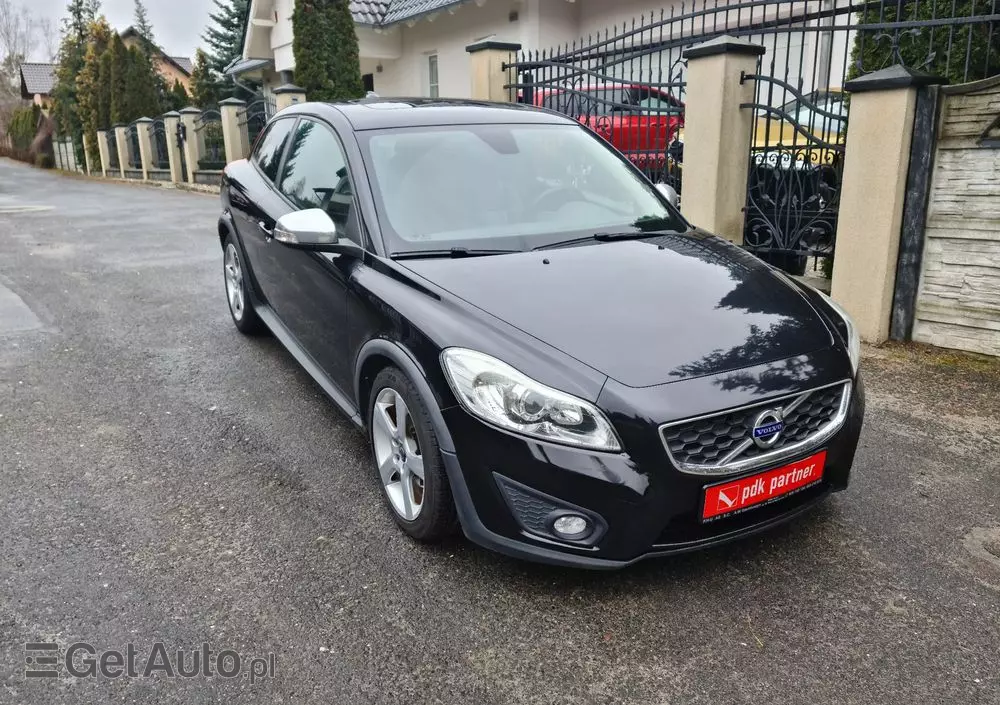 VOLVO C30 D2 DRIVe R-Design