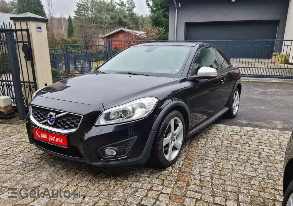 VOLVO C30 D2 DRIVe R-Design
