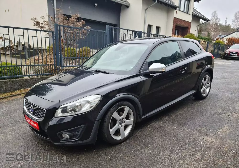 VOLVO C30 D2 DRIVe R-Design