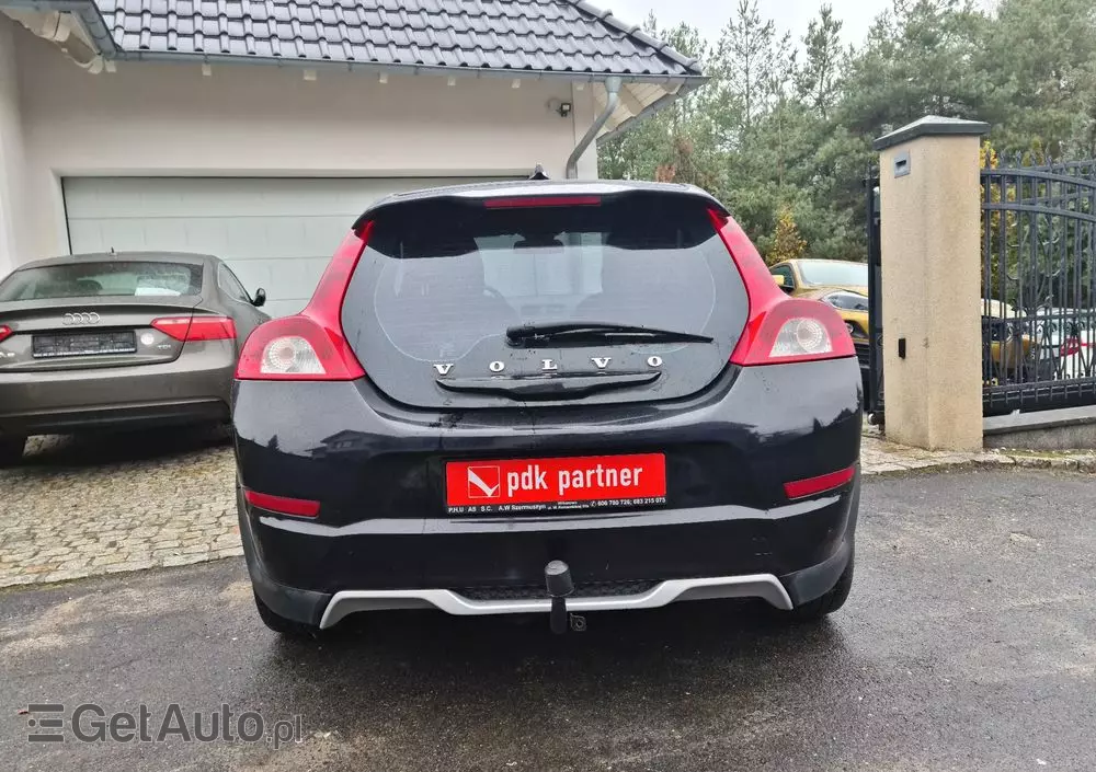 VOLVO C30 D2 DRIVe R-Design