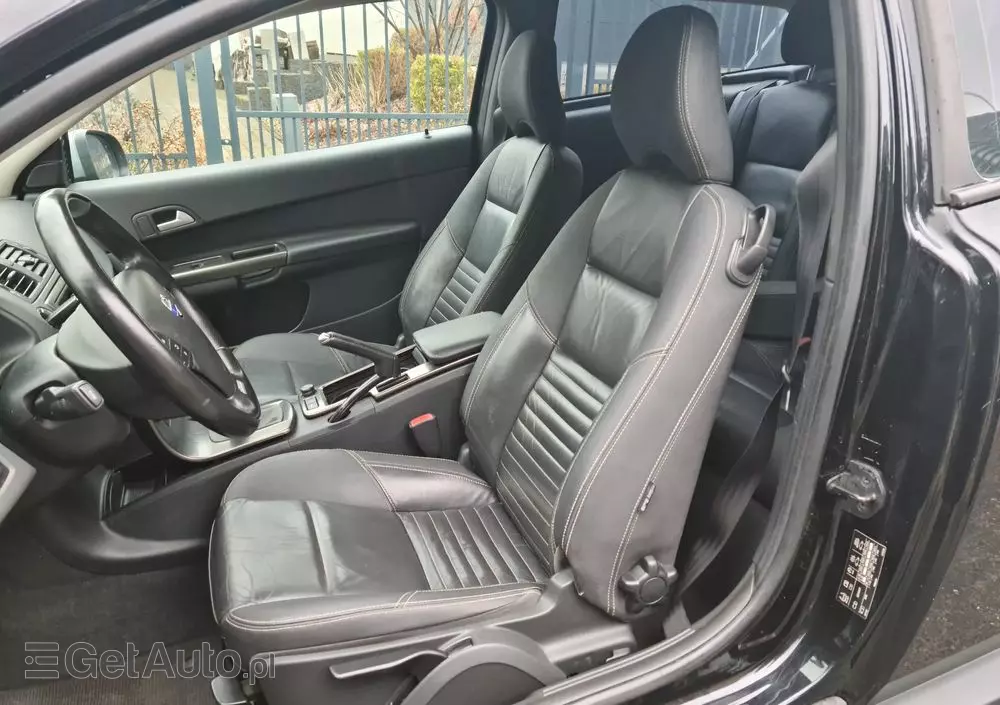 VOLVO C30 D2 DRIVe R-Design