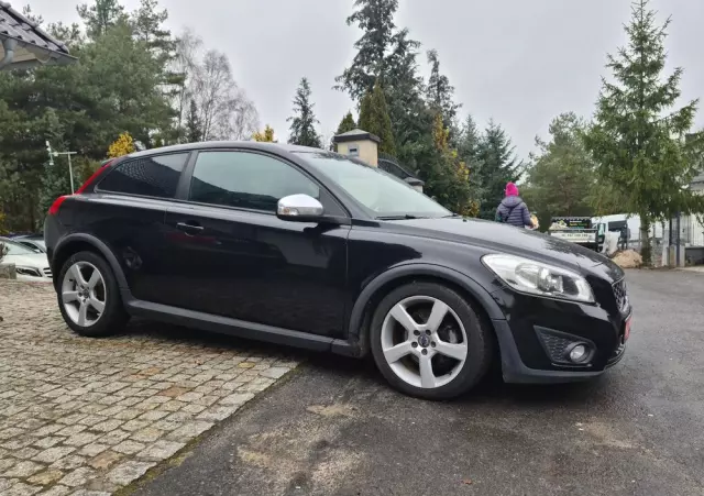 VOLVO C30 D2 DRIVe R-Design