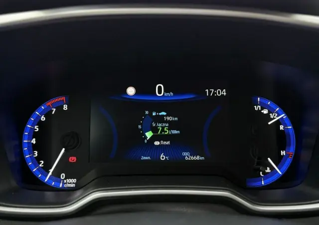 TOYOTA Corolla 1.5 Style