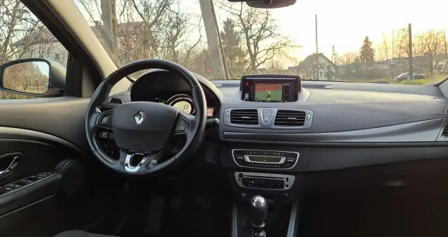 RENAULT Megane 1.6 16V Limited