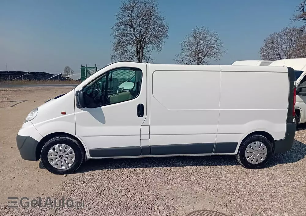 OPEL Vivaro 