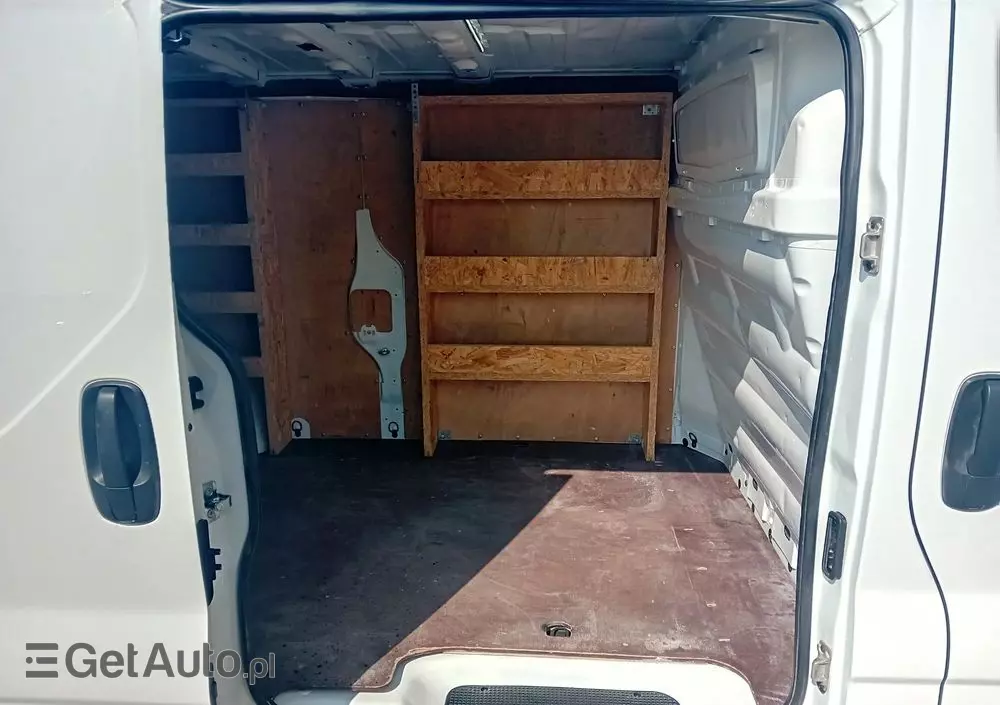 OPEL Vivaro 
