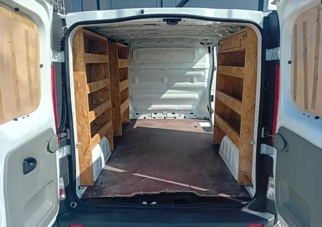 OPEL Vivaro 