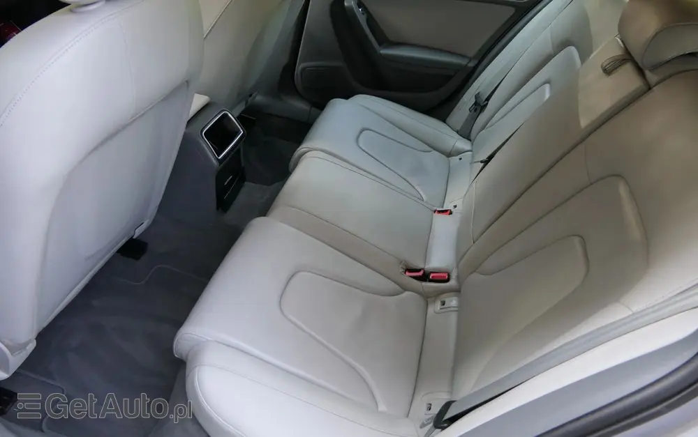 AUDI A4 Avant 2.0 TDI ultra