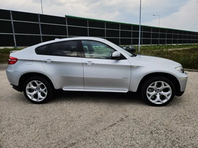 BMW X6 XDrive50i Step