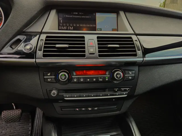 BMW X6 XDrive50i Step