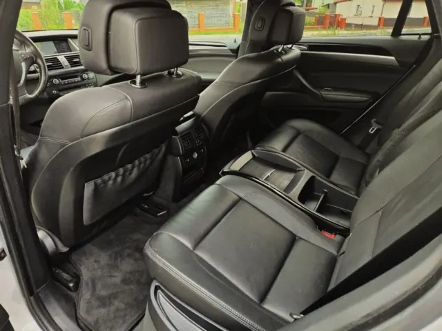 BMW X6 XDrive50i Step