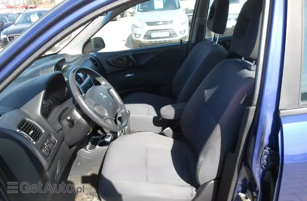 MITSUBISHI Space Star 