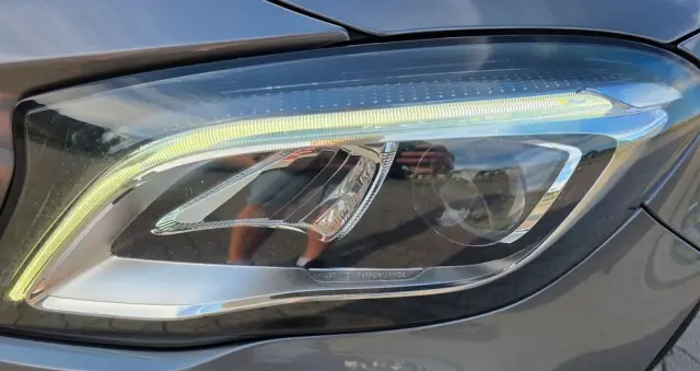 MERCEDES-BENZ GLA 200 7G-DCT