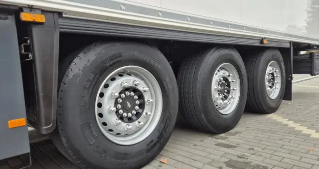 SCHMITZ CARGOBULL NACZEPA///CHŁODNIA///SCHMITZ/// 2020///THERMO KING///SLXi 300/// KOSZ PALETOWY///STAN JAK NOWA 