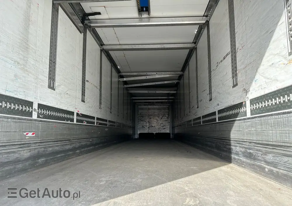 SCHMITZ CARGOBULL OSIE SCHMITZ DOPPELSTOCK CARRIER VECTOR 1850 MT 