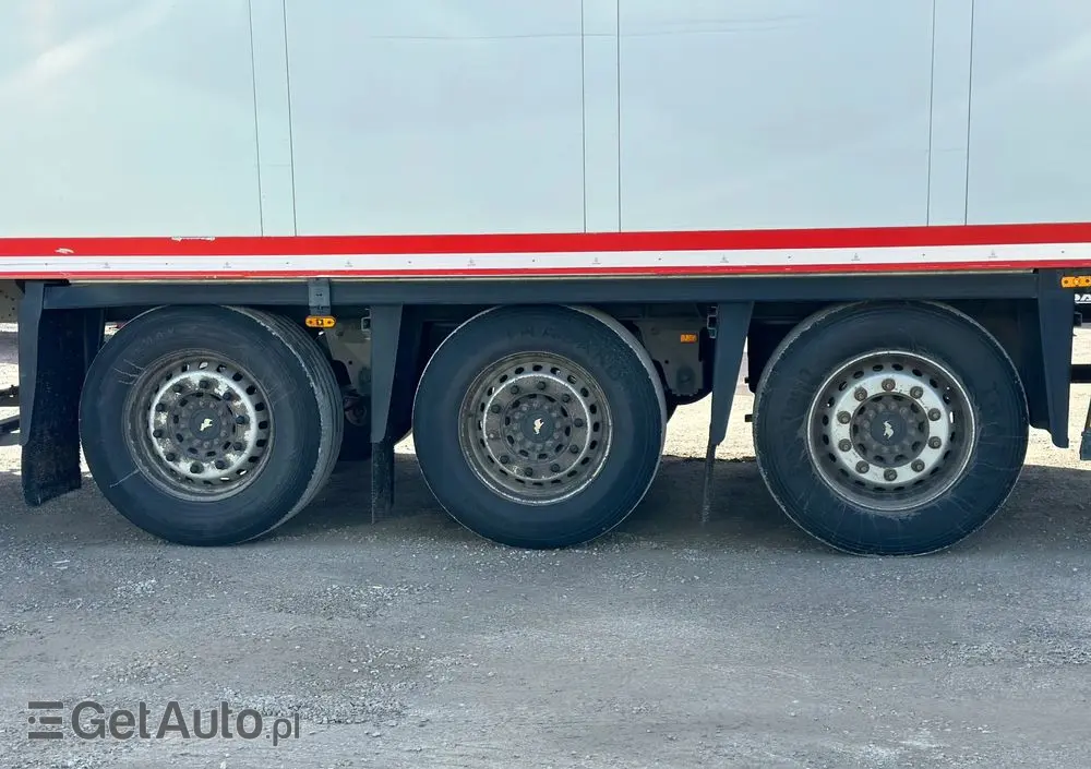 SCHMITZ CARGOBULL OSIE SCHMITZ DOPPELSTOCK CARRIER VECTOR 1850 MT 