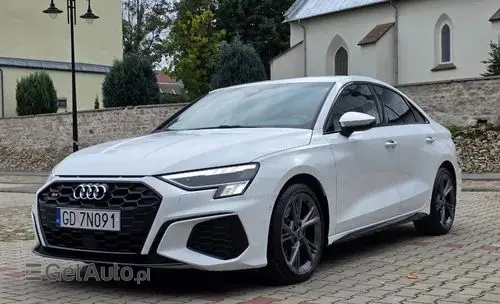 AUDI S3 