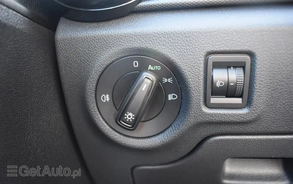 SKODA Fabia 1.0 Ambition