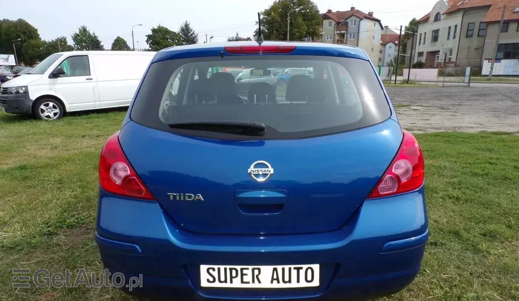 NISSAN Tiida 