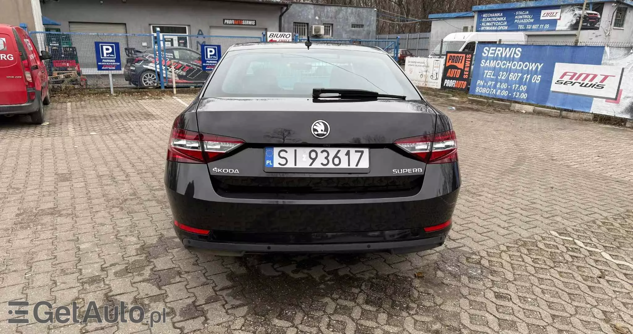 SKODA Superb 