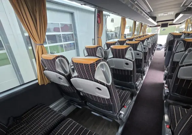 SETRA S 515 HD / SPROWADZONA / GNIAZDKA 230 V / EURO 6 