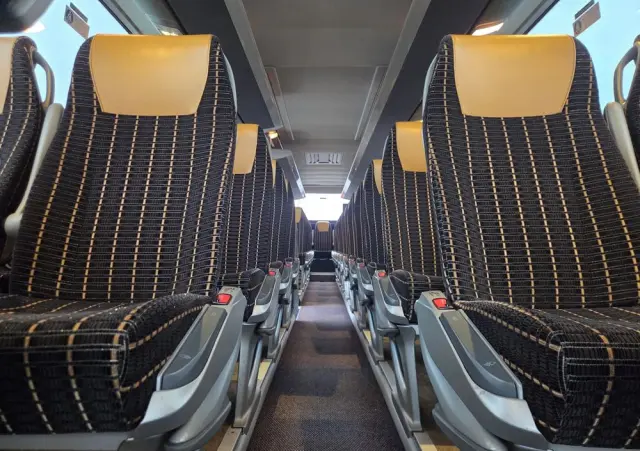 SETRA S 515 HD / SPROWADZONA / GNIAZDKA 230 V / EURO 6 