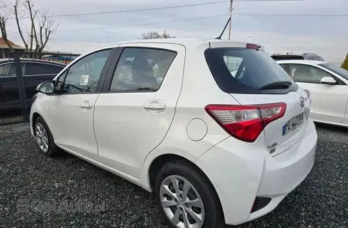 TOYOTA Yaris 
