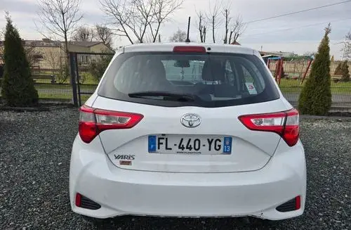 TOYOTA Yaris 