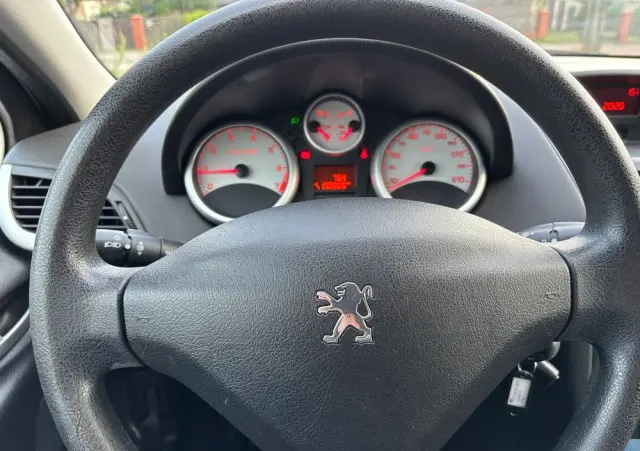 PEUGEOT 207 75 Tendance