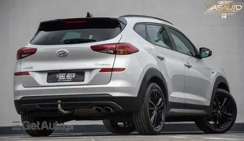 HYUNDAI Tucson 