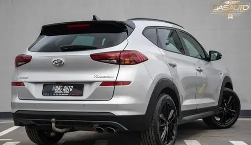 HYUNDAI Tucson 