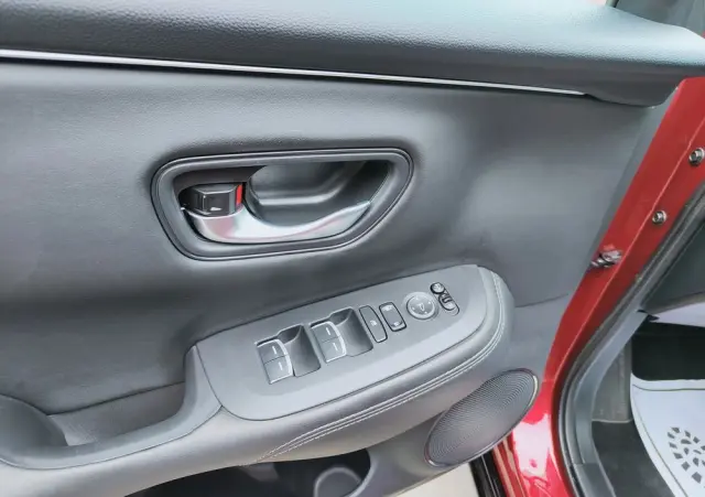 HONDA ZR-V 2.0 i-MMD HEV Sport 2WD CVT