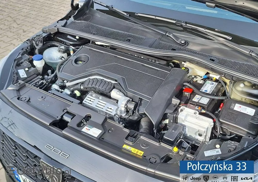 PEUGEOT 208 