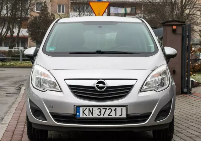 OPEL Meriva 