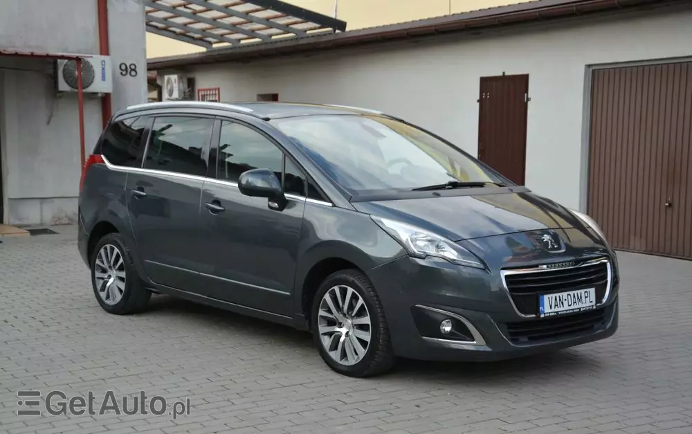 PEUGEOT 5008 1.6 THP Allure 7os