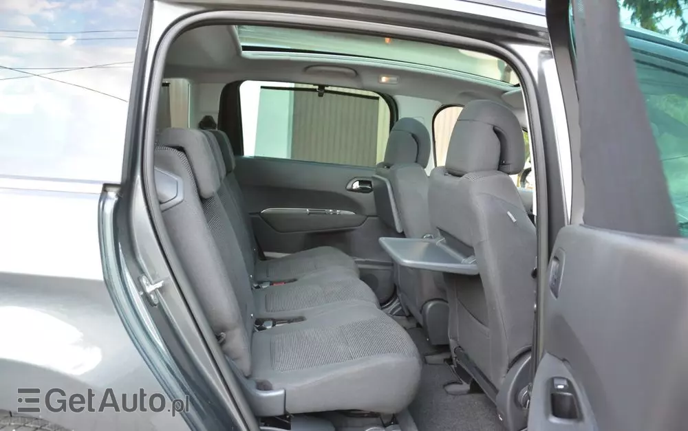 PEUGEOT 5008 1.6 THP Allure 7os