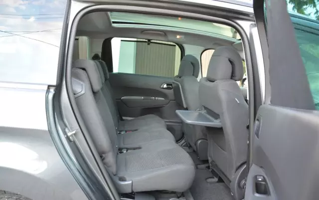 PEUGEOT 5008 1.6 THP Allure 7os