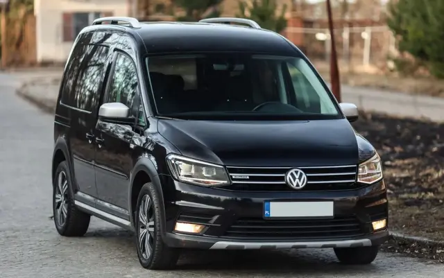 VOLKSWAGEN Caddy 2.0 TDI Comfortline