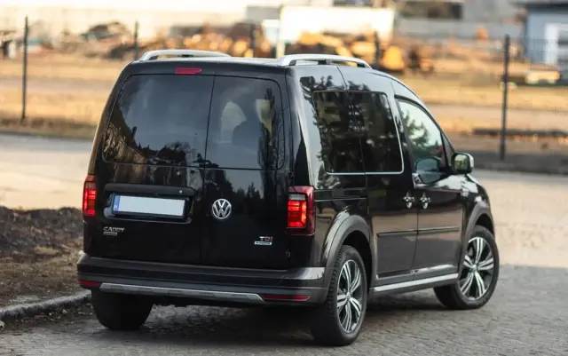 VOLKSWAGEN Caddy 2.0 TDI Comfortline