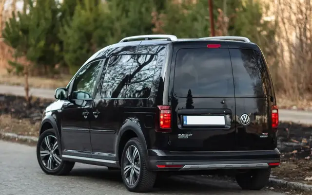 VOLKSWAGEN Caddy 2.0 TDI Comfortline