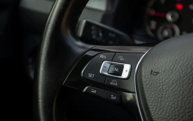 VOLKSWAGEN Caddy 2.0 TDI Comfortline