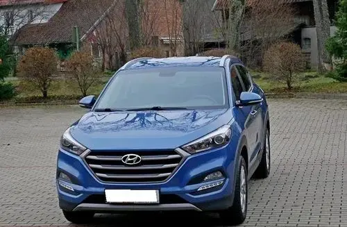 HYUNDAI Tucson 