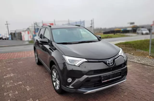 TOYOTA RAV4 