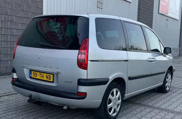 PEUGEOT 807 