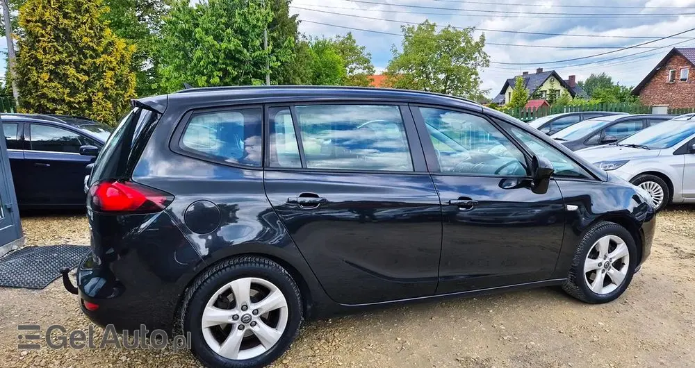 OPEL Zafira 1.4 T Cosmo