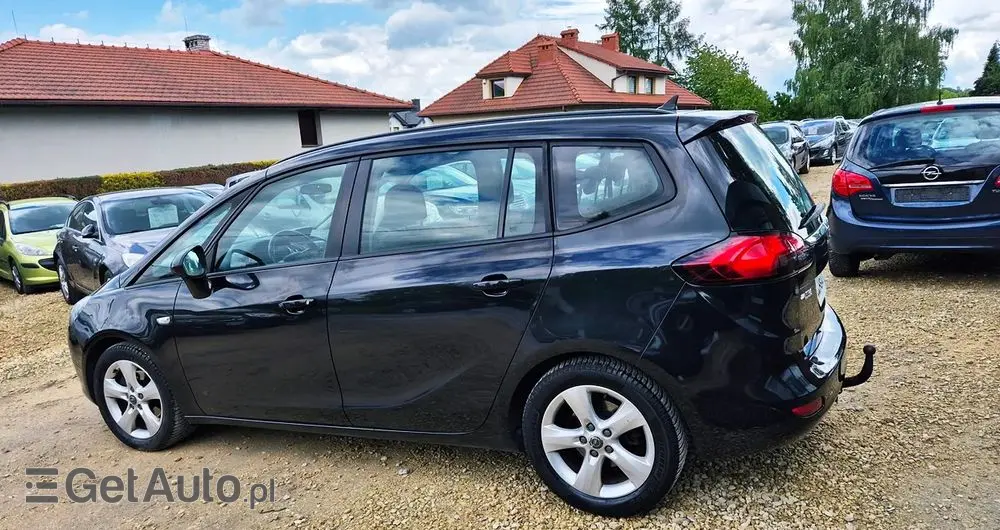 OPEL Zafira 1.4 T Cosmo