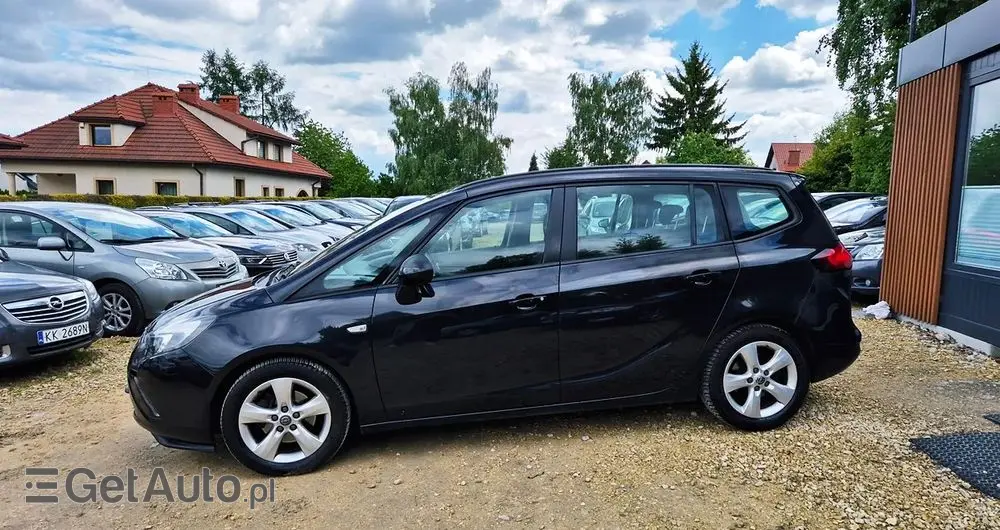 OPEL Zafira 1.4 T Cosmo