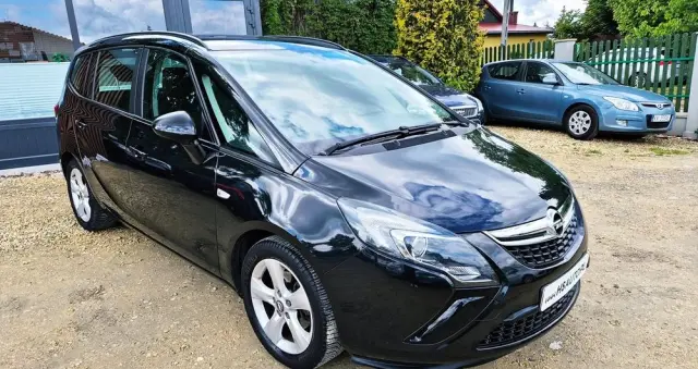 OPEL Zafira 1.4 T Cosmo