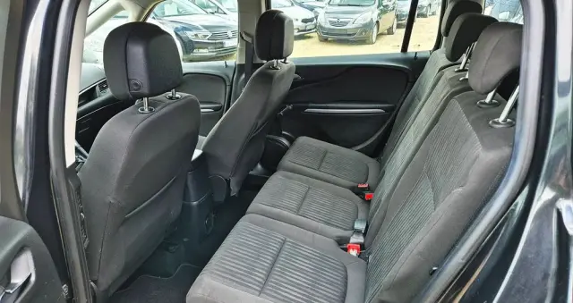 OPEL Zafira 1.4 T Cosmo